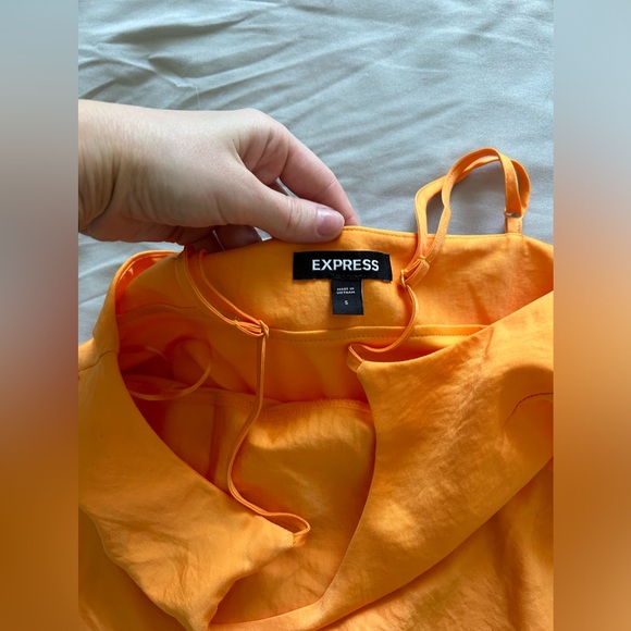 Express Orange Midi Dress - Picture 6 of 10